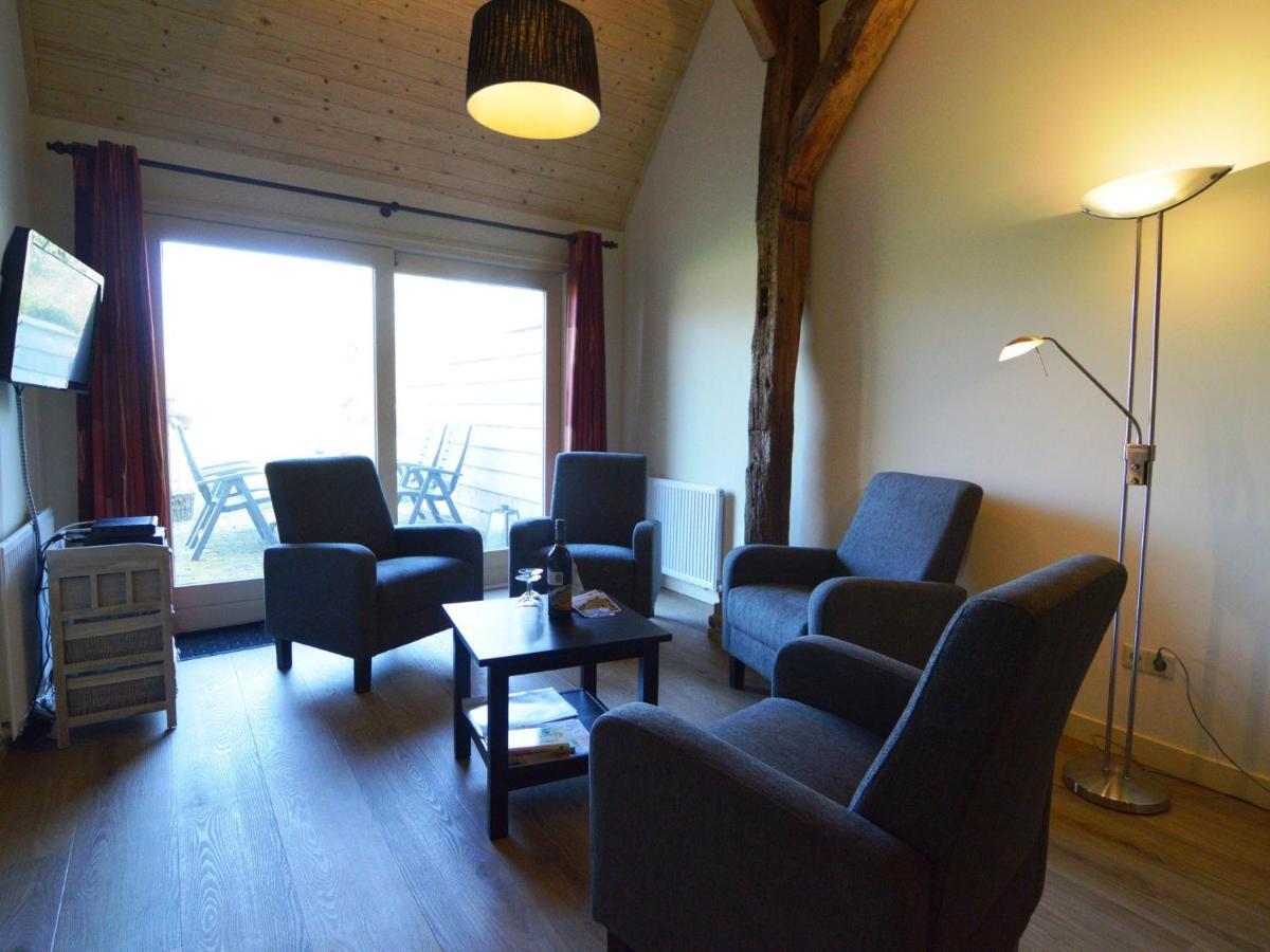 Staying In A Thatched Barn With Box Bed Beautiful View Region Achterhoek Geesteren  Экстерьер фото