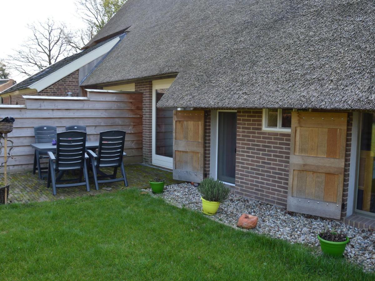 Staying In A Thatched Barn With Box Bed Beautiful View Region Achterhoek Geesteren  Экстерьер фото